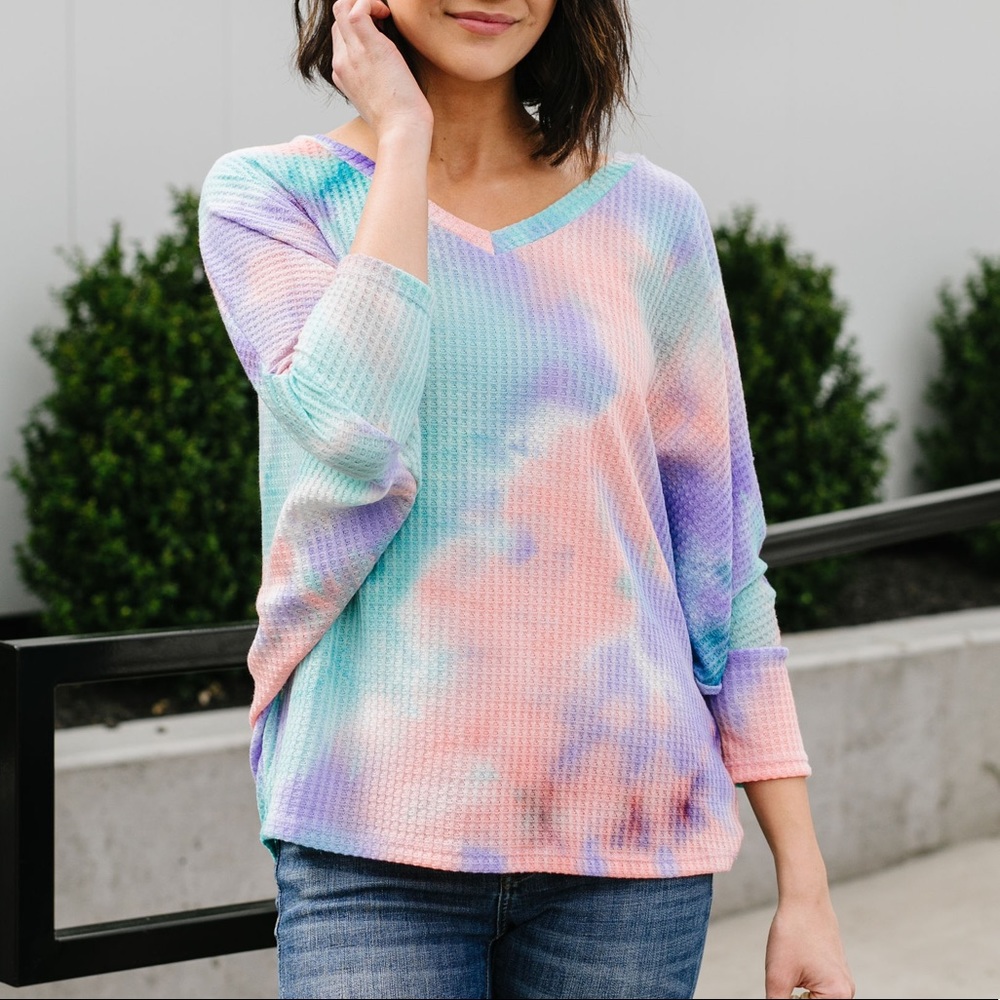Tie Dyed Dolman Sleeve Waffle Top - Picture 2 of 5